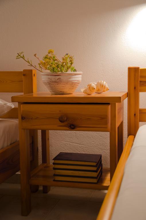 Helen'S Budget Accommodation Aliki  Bagian luar foto